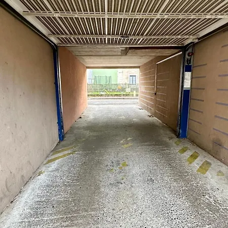 Appartement Equipe Avec Parking Numero 21 *